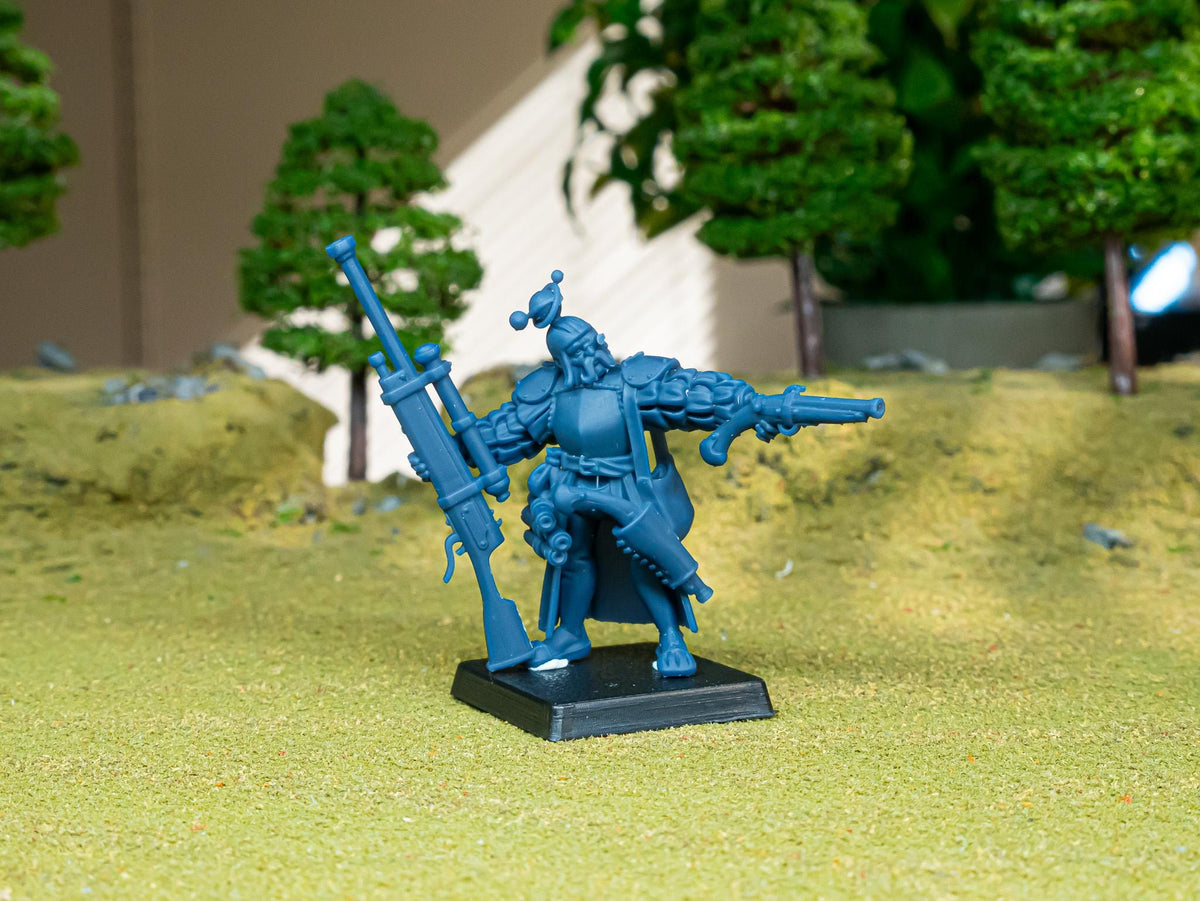 Highlands Miniatures Sunland Engineer